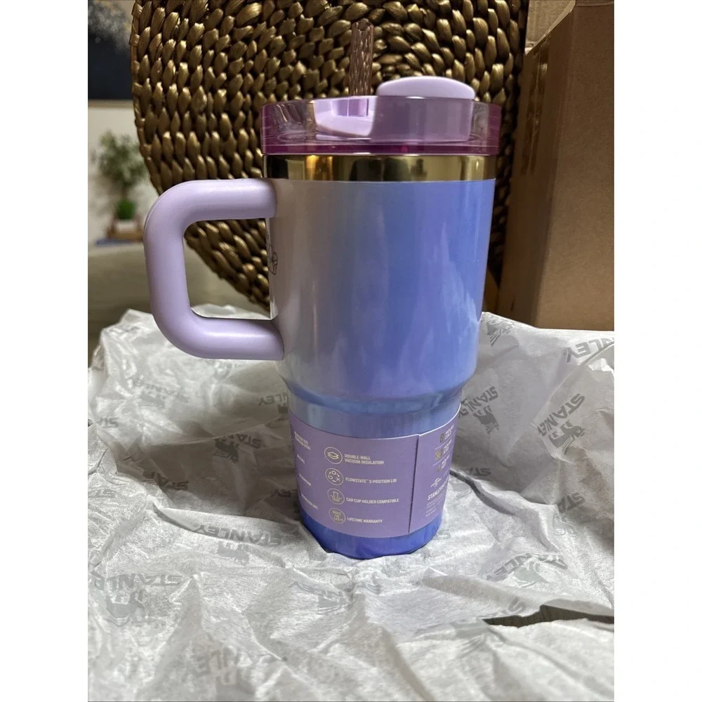Stanley X Wicked For Good GLINDA 20oz Stainless Steel Quencher Tumbler NEW W/box - Picture 5 of 8